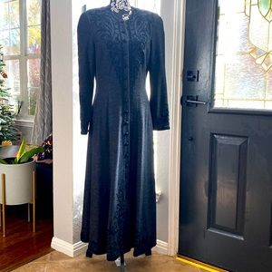 Marie St Claire Embroidered dress, Size 10